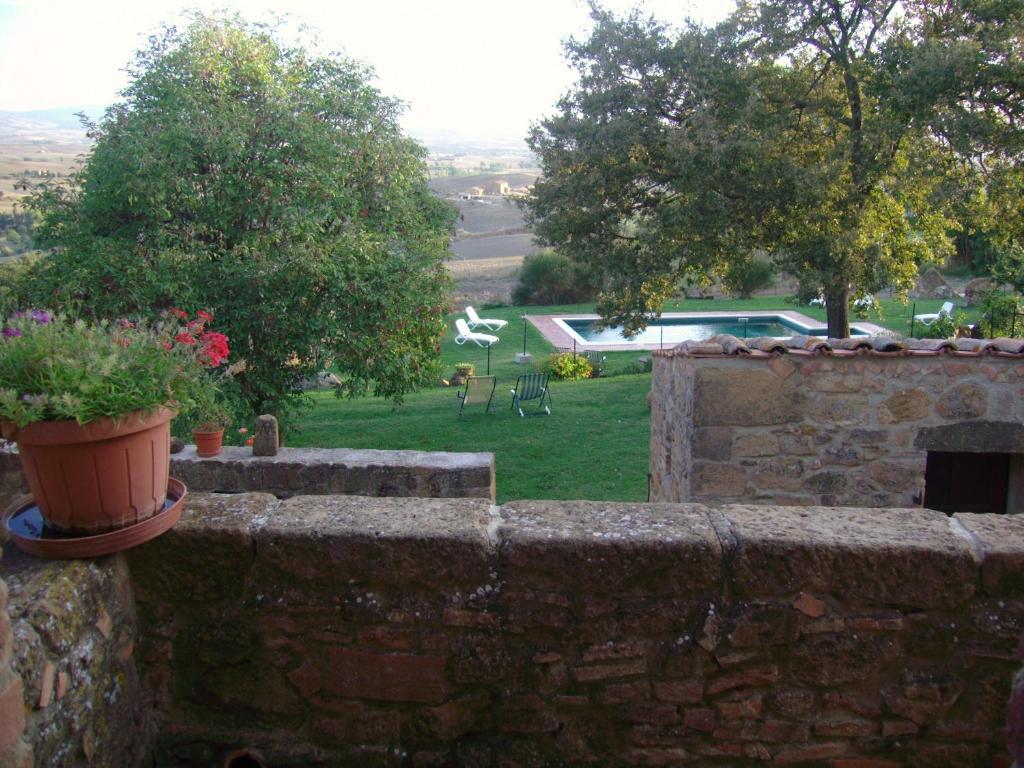 Villa Fonte All'Oppio Con Area Piscina Recintata Pienza Luaran gambar